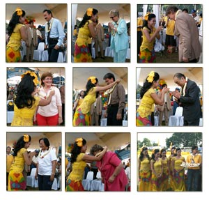 8 Wanita Cantik Membuka Seremoni PAMNAS 2006