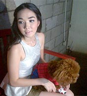 Artis Gisel & Anjing Kesayangannya